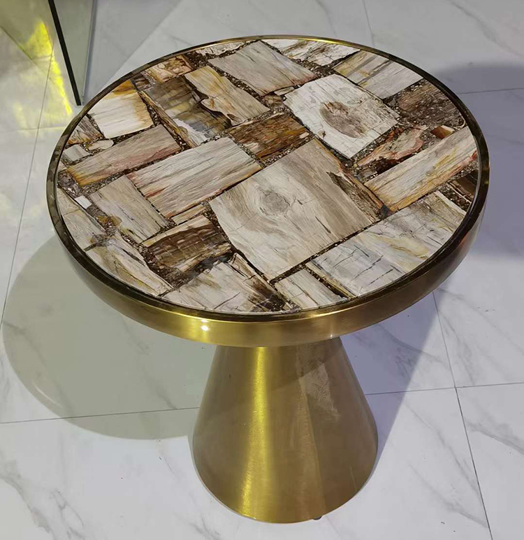 10I mesa de madeira petrificada