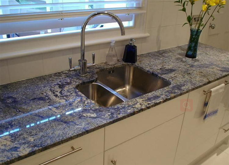 13iblue bahia granite