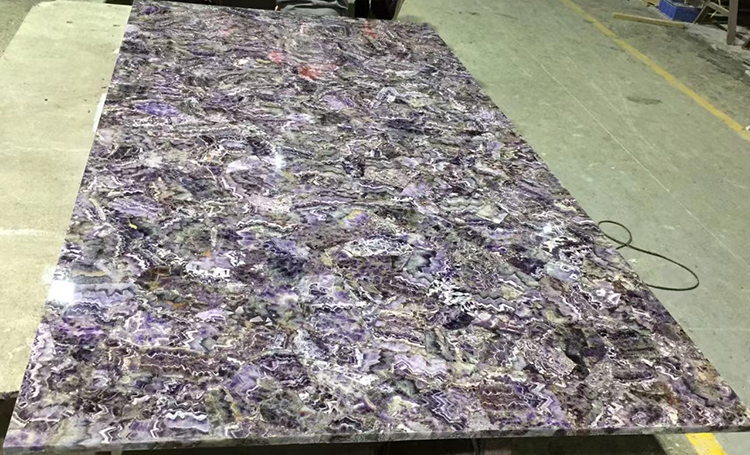 2i amethyst slab