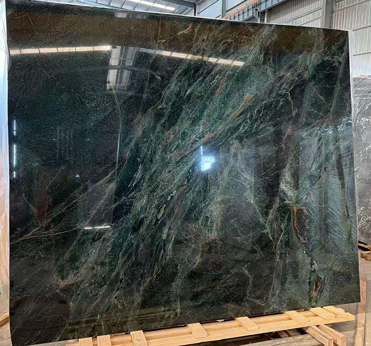 Granit vert foncé 33i