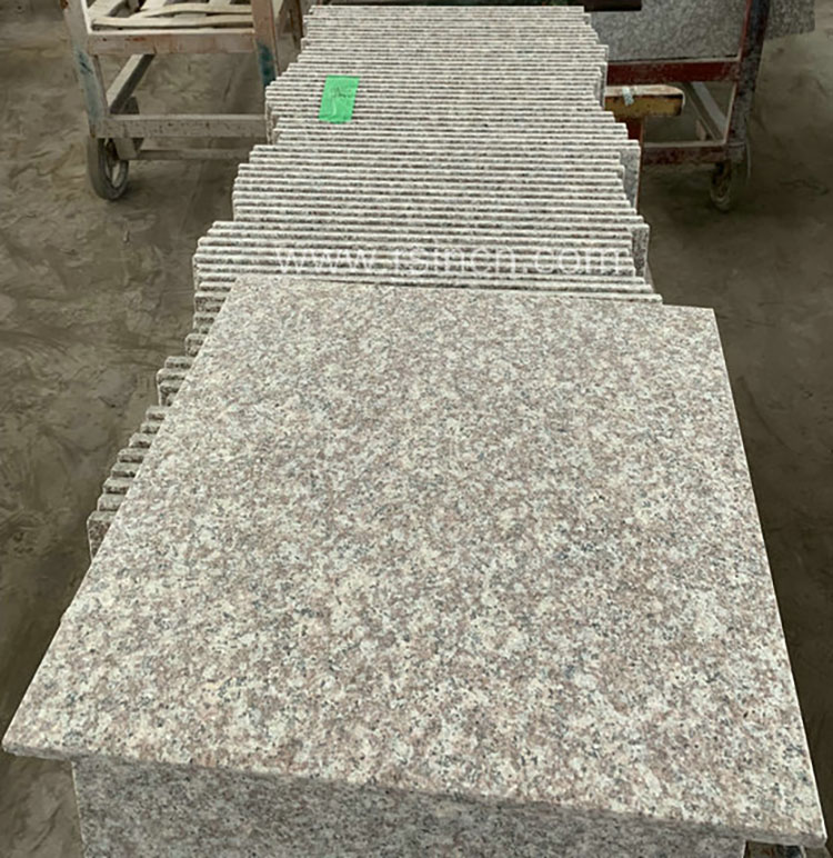 Carreaux de granit 4I G664