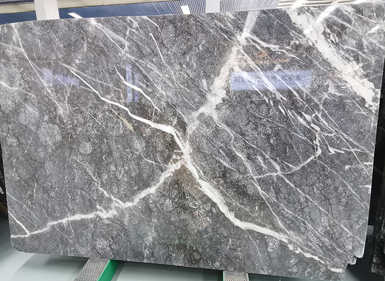 4i grå-marmor-platta