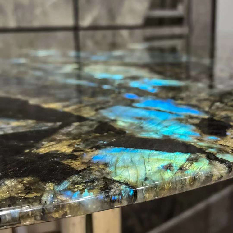 7I plateau de table labradorite