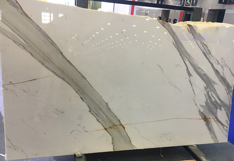 i-calacata-white-marble-slab 2