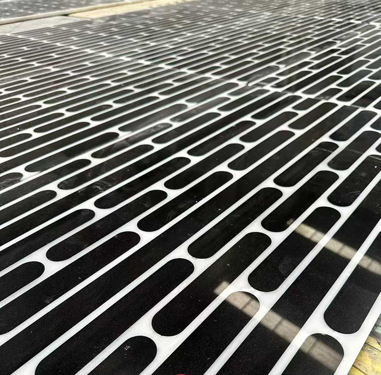 12i black and white marble floor