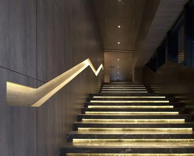 18i lighting staircase