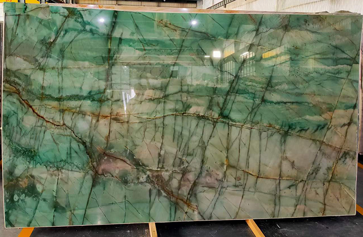 1i green quartzite slab
