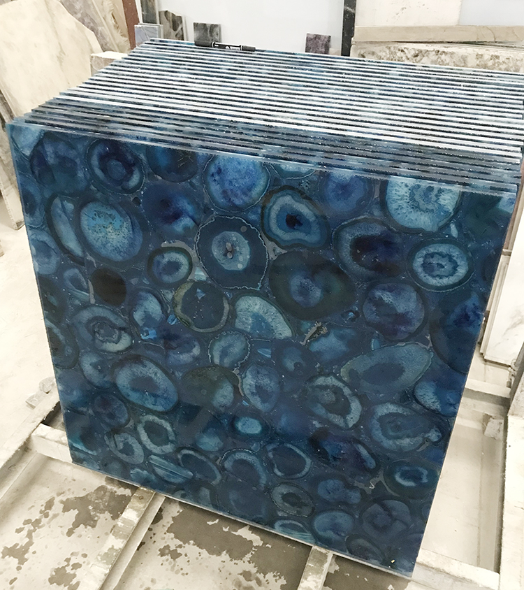 32i blue agate tile
